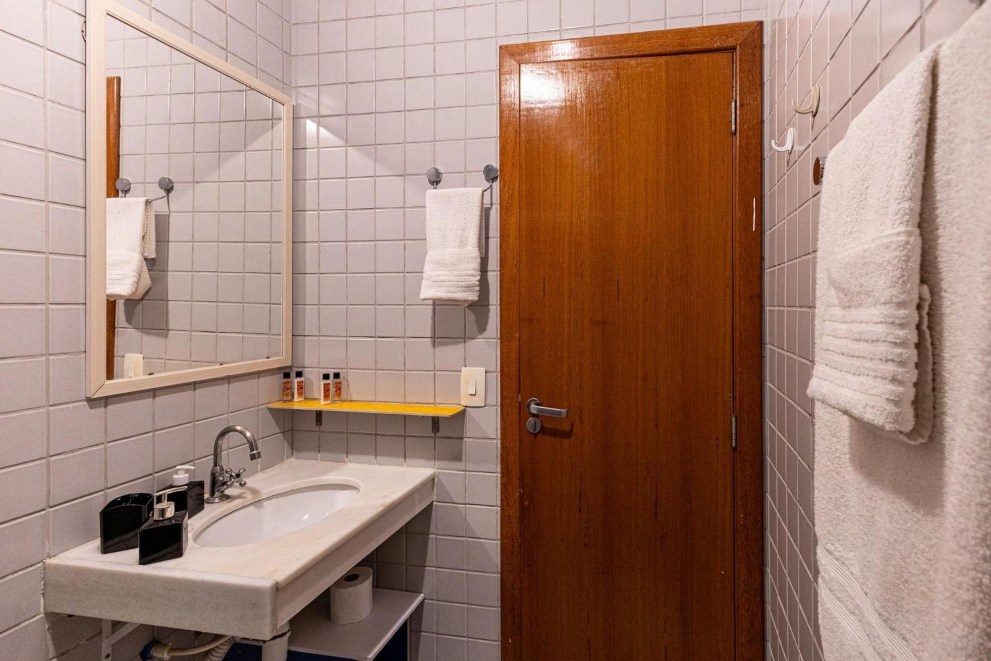 Apartamento Copacabana 200M Da Praia - Wifi Gratis - Cp5 Rio de Janeiro Ngoại thất bức ảnh