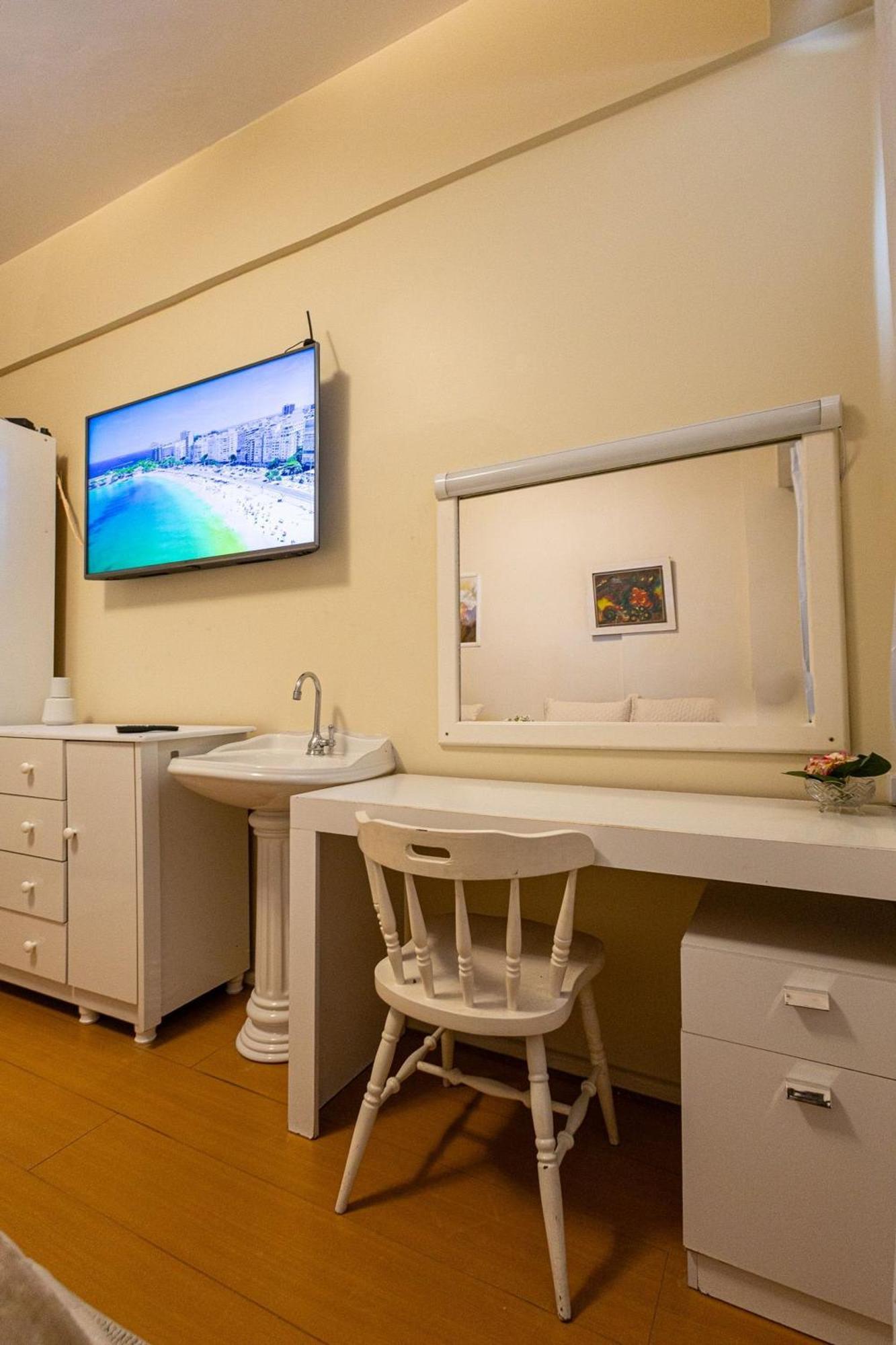 Apartamento Copacabana 200M Da Praia - Wifi Gratis - Cp5 Rio de Janeiro Ngoại thất bức ảnh